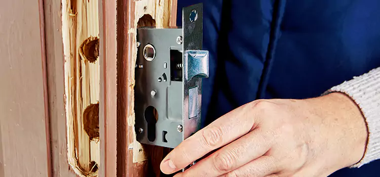 Garage Door Lock Replacement Queens