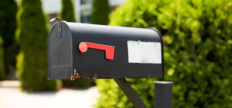 Secure Mailboxes for Packages Queens